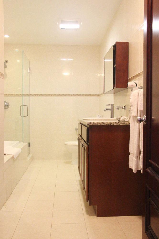 Clear View Suites & Villas Бермуды Экстерьер фото